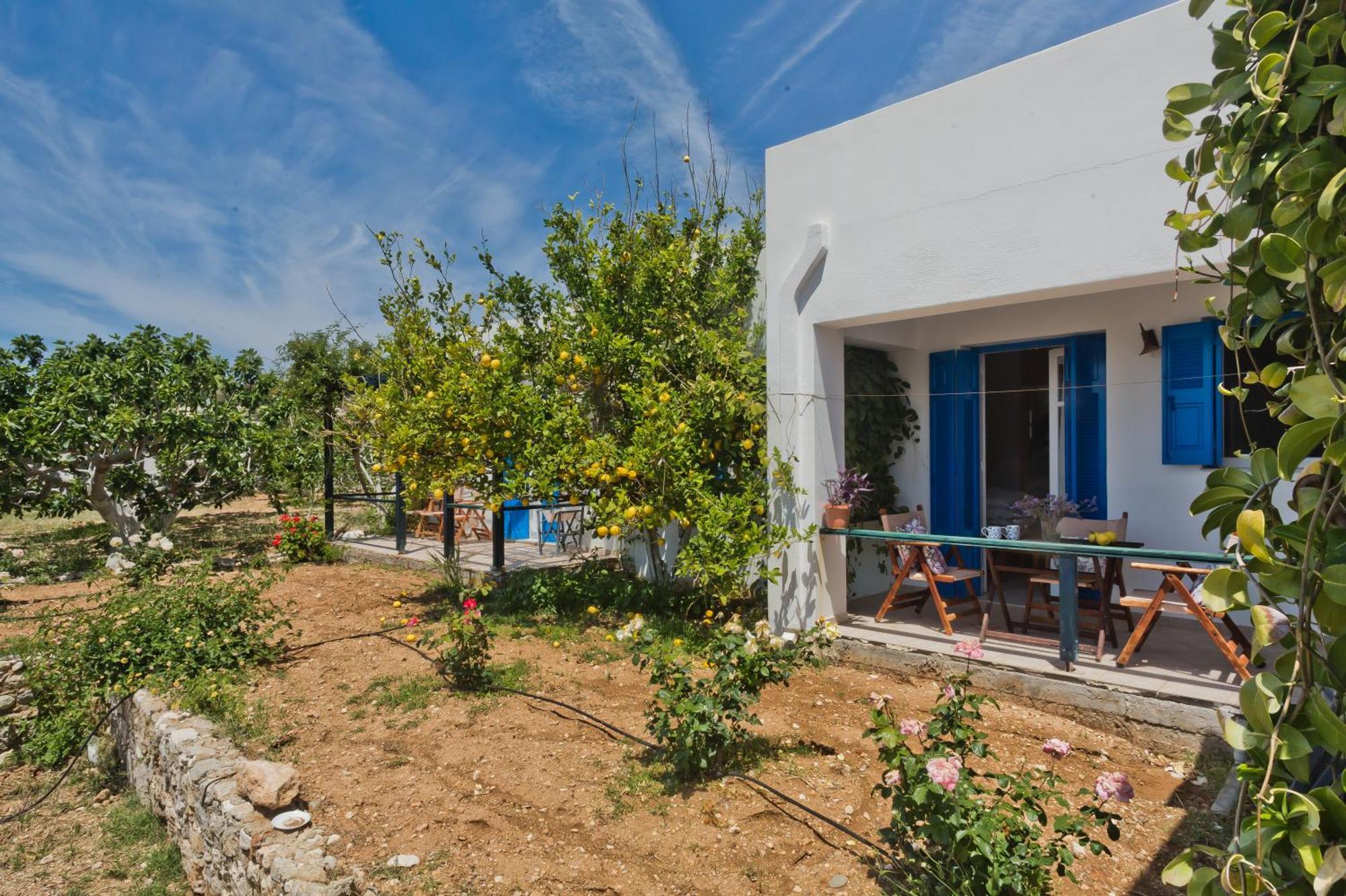 Pleiades Apartments Lefkos  Exterior photo