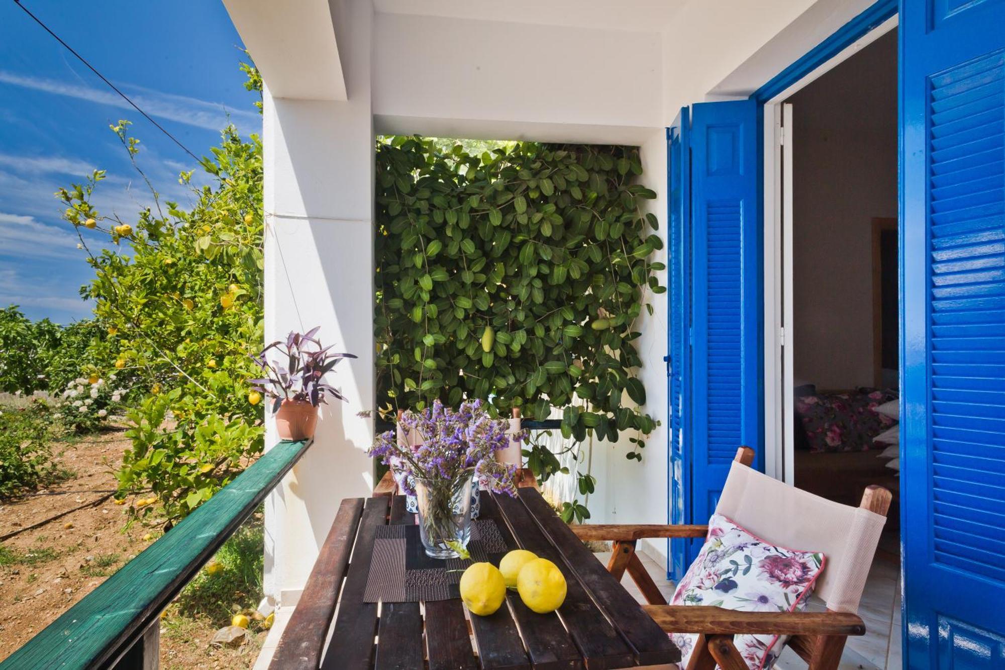 Pleiades Apartments Lefkos  Exterior photo