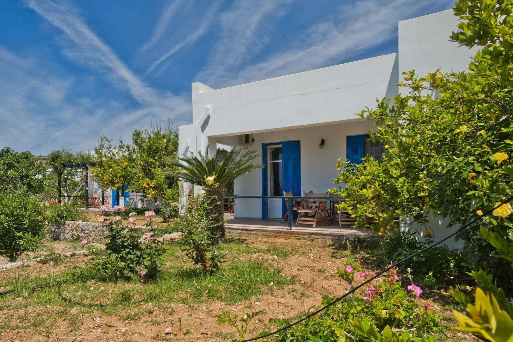 Pleiades Apartments Lefkos  Exterior photo